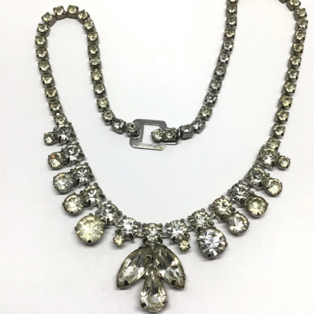 Vintage‎ Weiss Necklace
